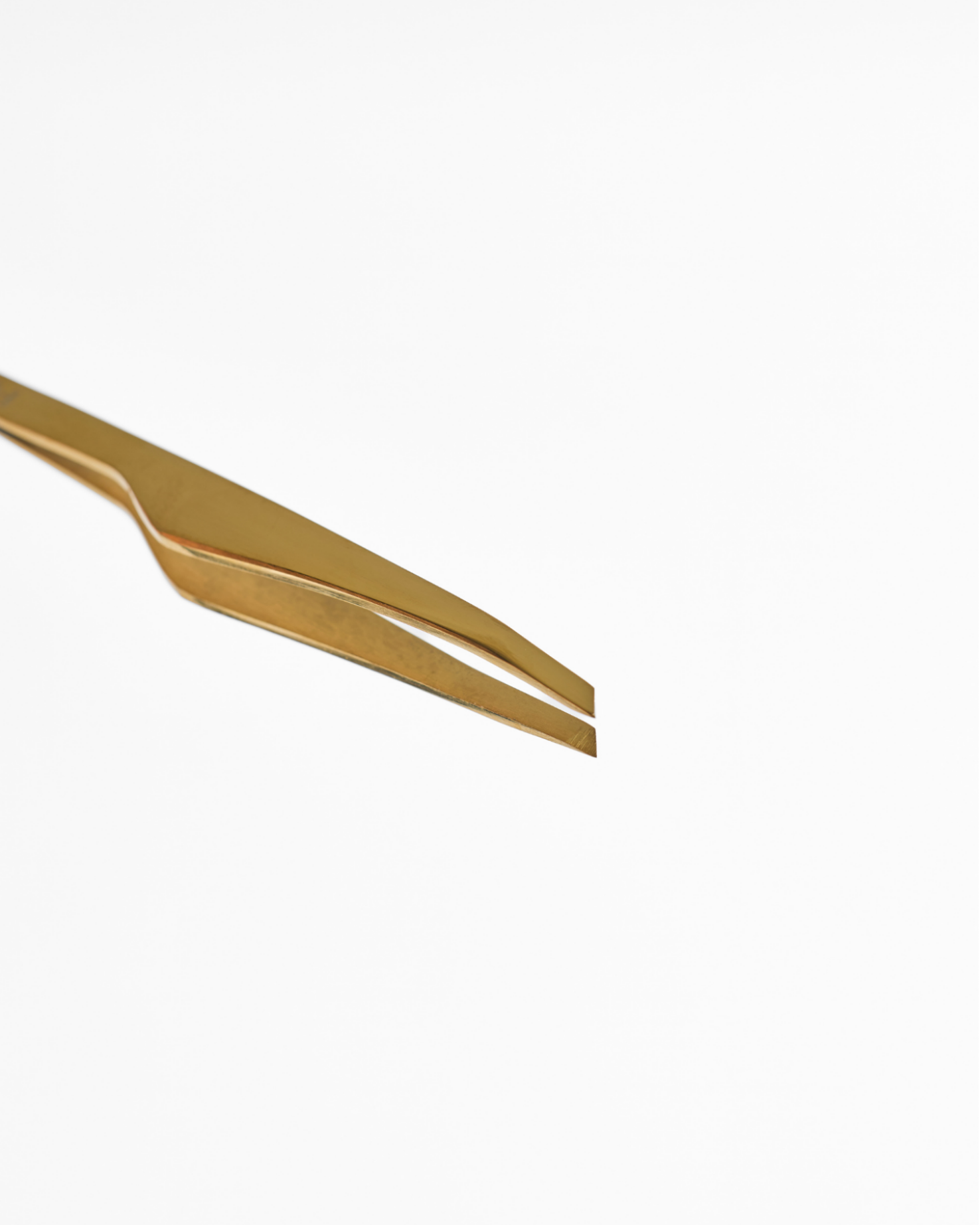 Permalift Snedskuren Pincett - Gold Collection