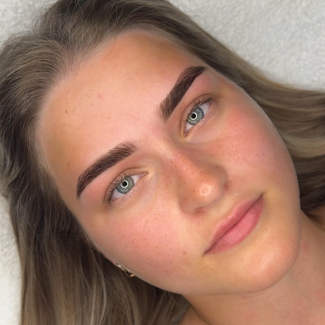 Stain Hybrid Liquid Brow Dye / Hybridfärg Bryn